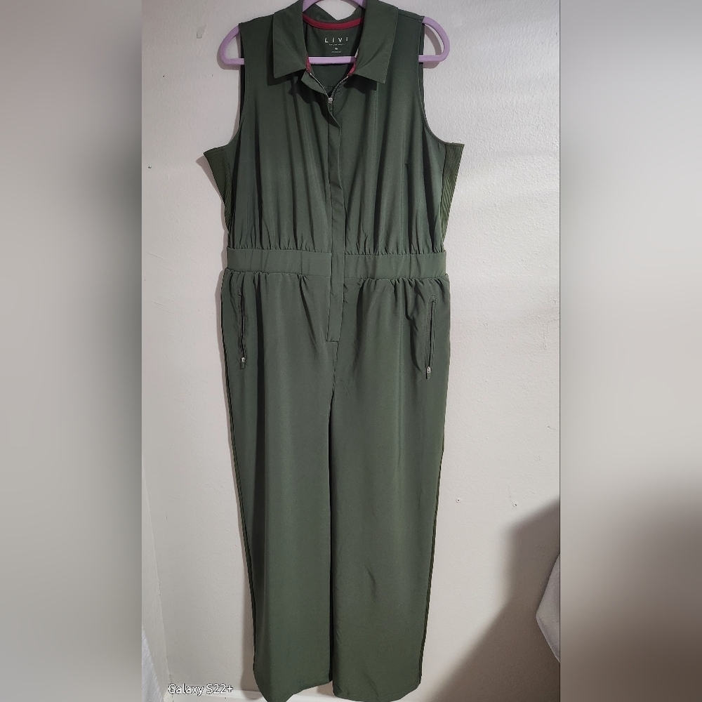 LIVI BY LANE BRYANT SIZE 18 ELEGANT Y BEAUTIFUL SLEEVELESS GREEN  JUMPSUIT - Picture 5 of 16